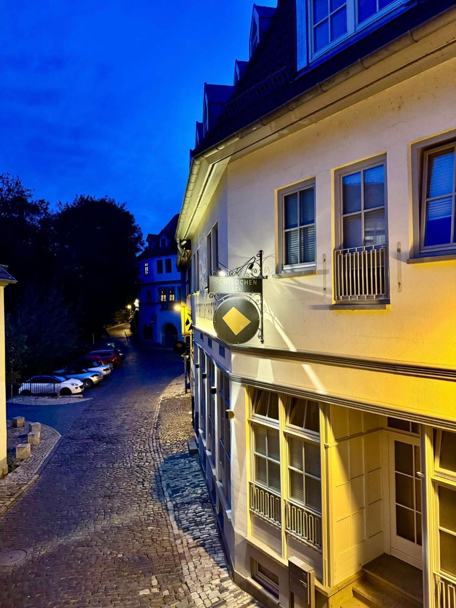 Ferienwohnung Schildblick Modernes Apartment Direkt In Der Altstadt Von Erfurt Nahe Der Kraemerbruecke - Beste Innenstadtlage Zewnętrze zdjęcie