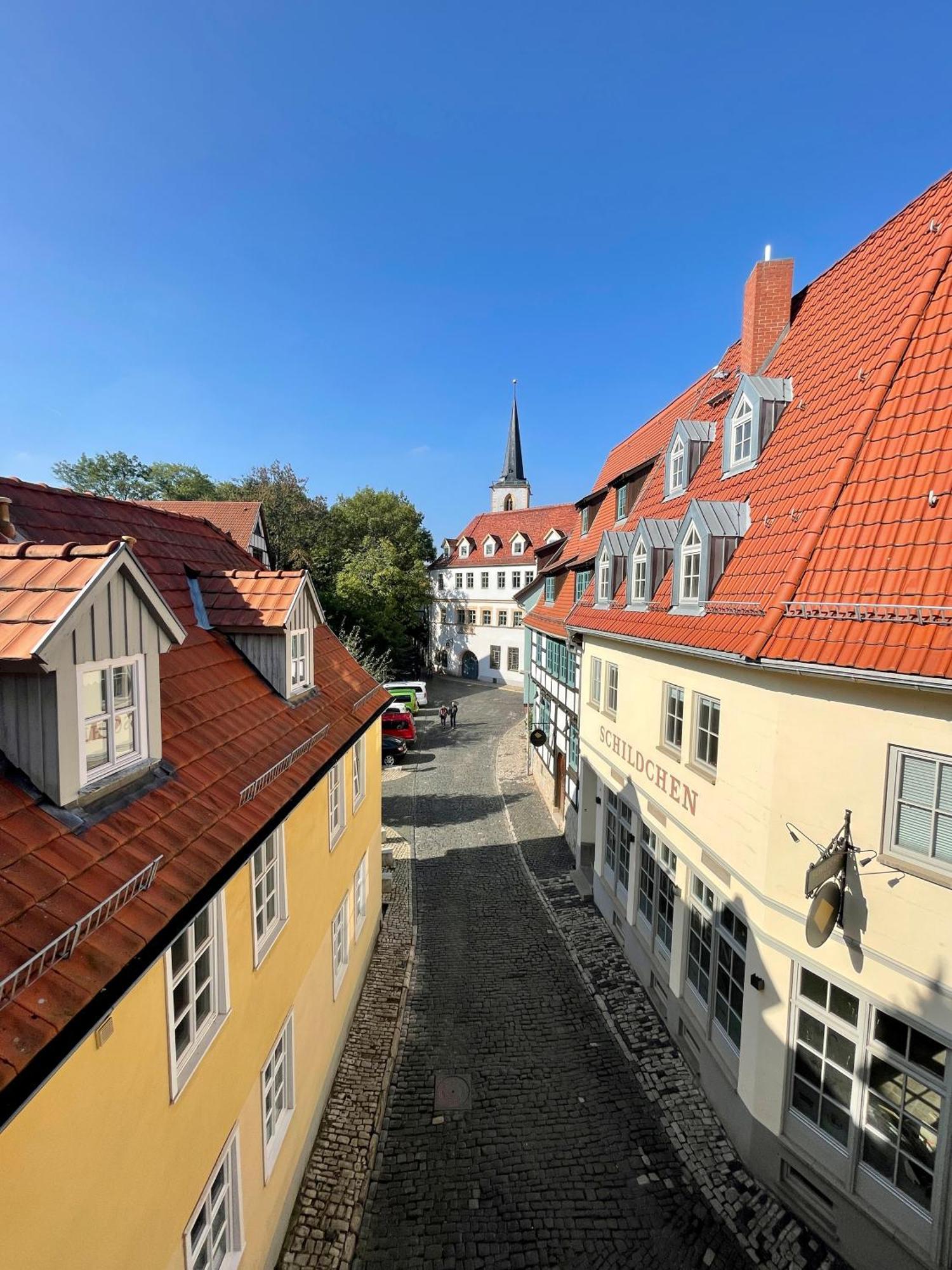 Ferienwohnung Schildblick Modernes Apartment Direkt In Der Altstadt Von Erfurt Nahe Der Kraemerbruecke - Beste Innenstadtlage Zewnętrze zdjęcie
