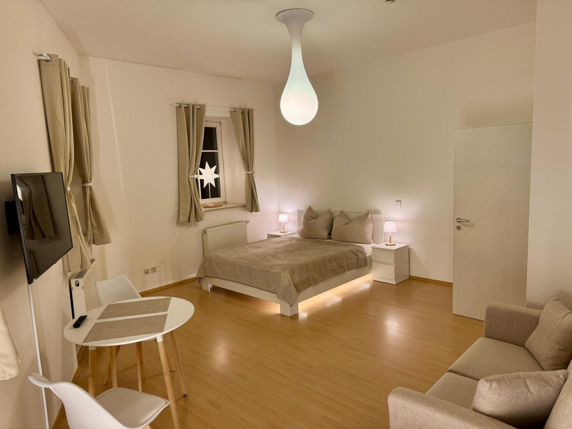 Ferienwohnung Schildblick Modernes Apartment Direkt In Der Altstadt Von Erfurt Nahe Der Kraemerbruecke - Beste Innenstadtlage Zewnętrze zdjęcie