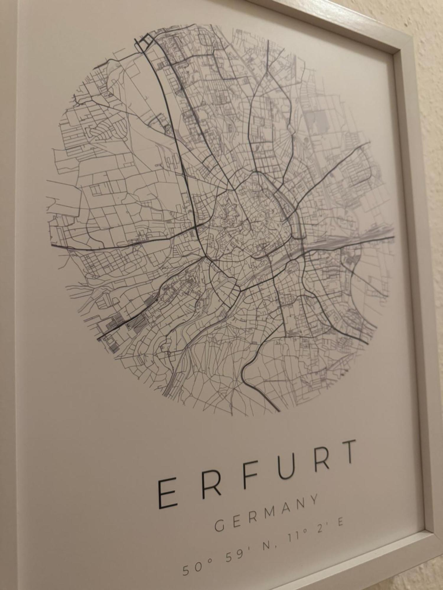 Ferienwohnung Schildblick Modernes Apartment Direkt In Der Altstadt Von Erfurt Nahe Der Kraemerbruecke - Beste Innenstadtlage Zewnętrze zdjęcie