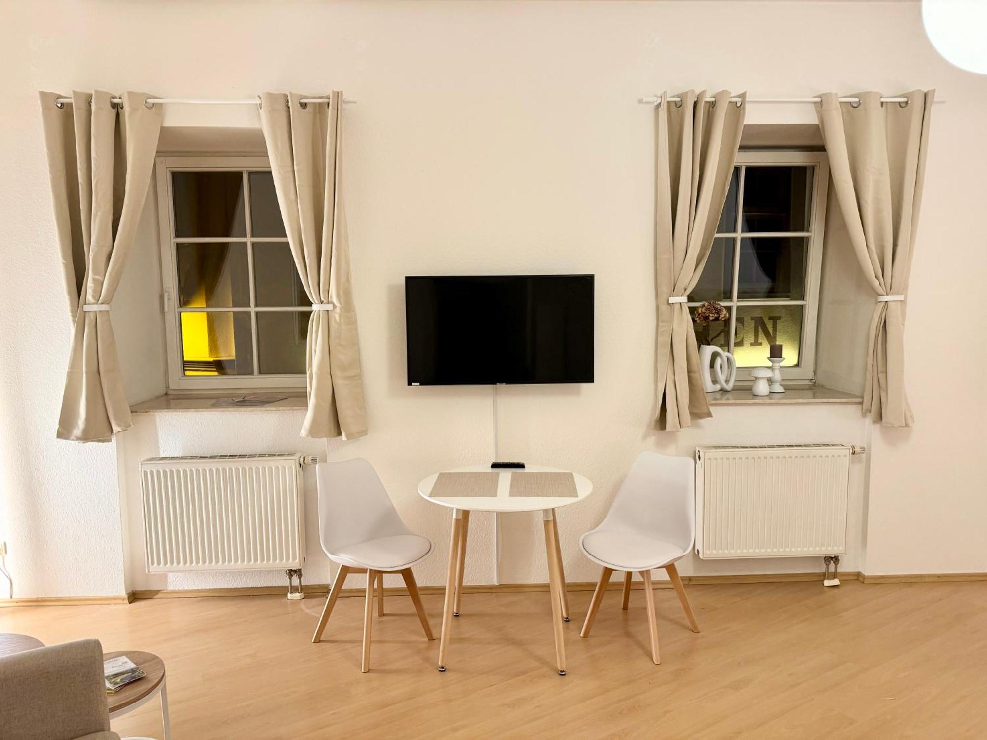 Ferienwohnung Schildblick Modernes Apartment Direkt In Der Altstadt Von Erfurt Nahe Der Kraemerbruecke - Beste Innenstadtlage Zewnętrze zdjęcie